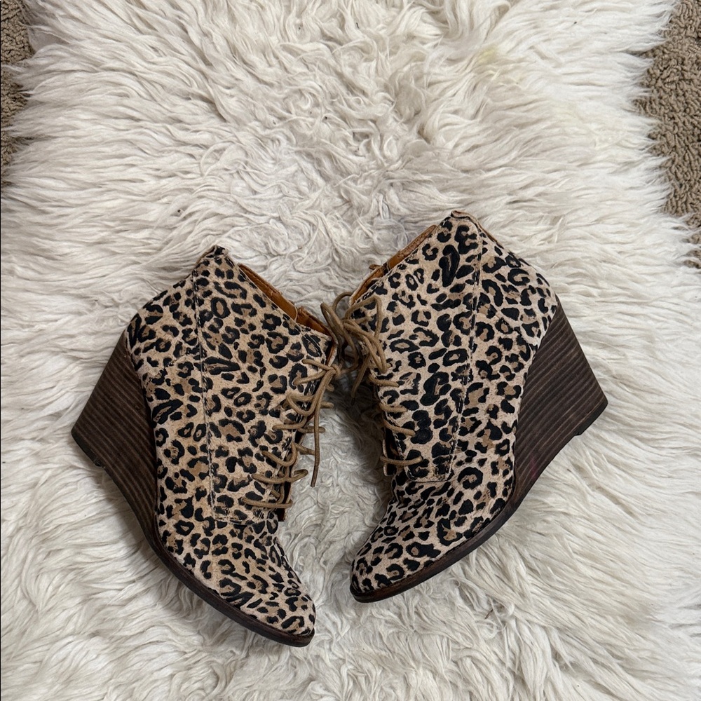 Lucky Brand Yoanna wedge ankle bootie in a leopard print suede leather material